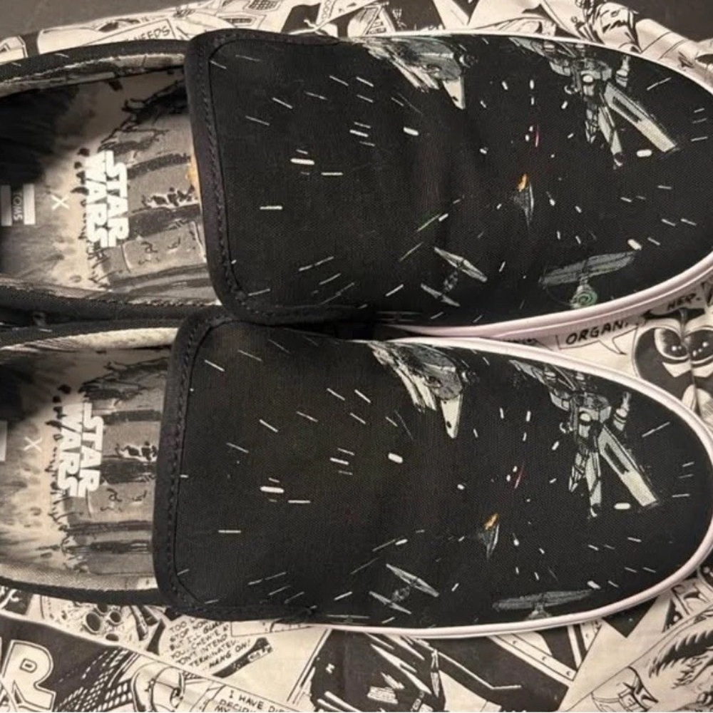 Tom’s Limited Edition Star Wars Slip On Shoes